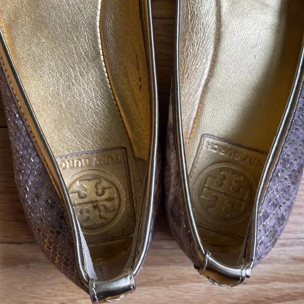 Tory Burch size 7 gold ballet flats good pre owned condition metallic crisscross